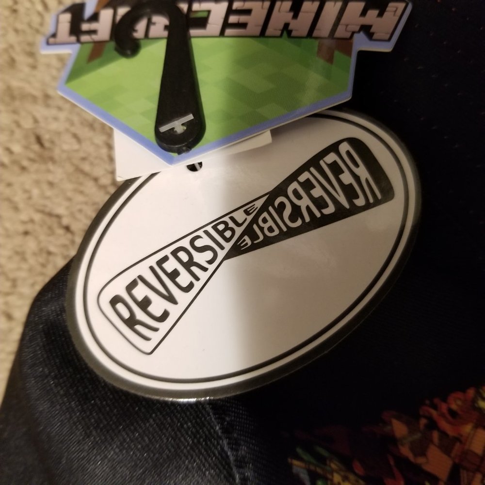 Kid's Minecraft Reversible Bucket Hat - Picture 3 of 5